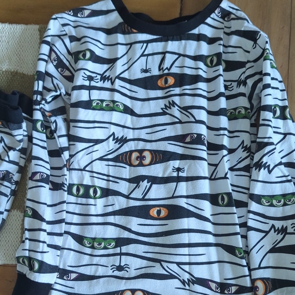 Halloween PJs - Picture 2 of 7